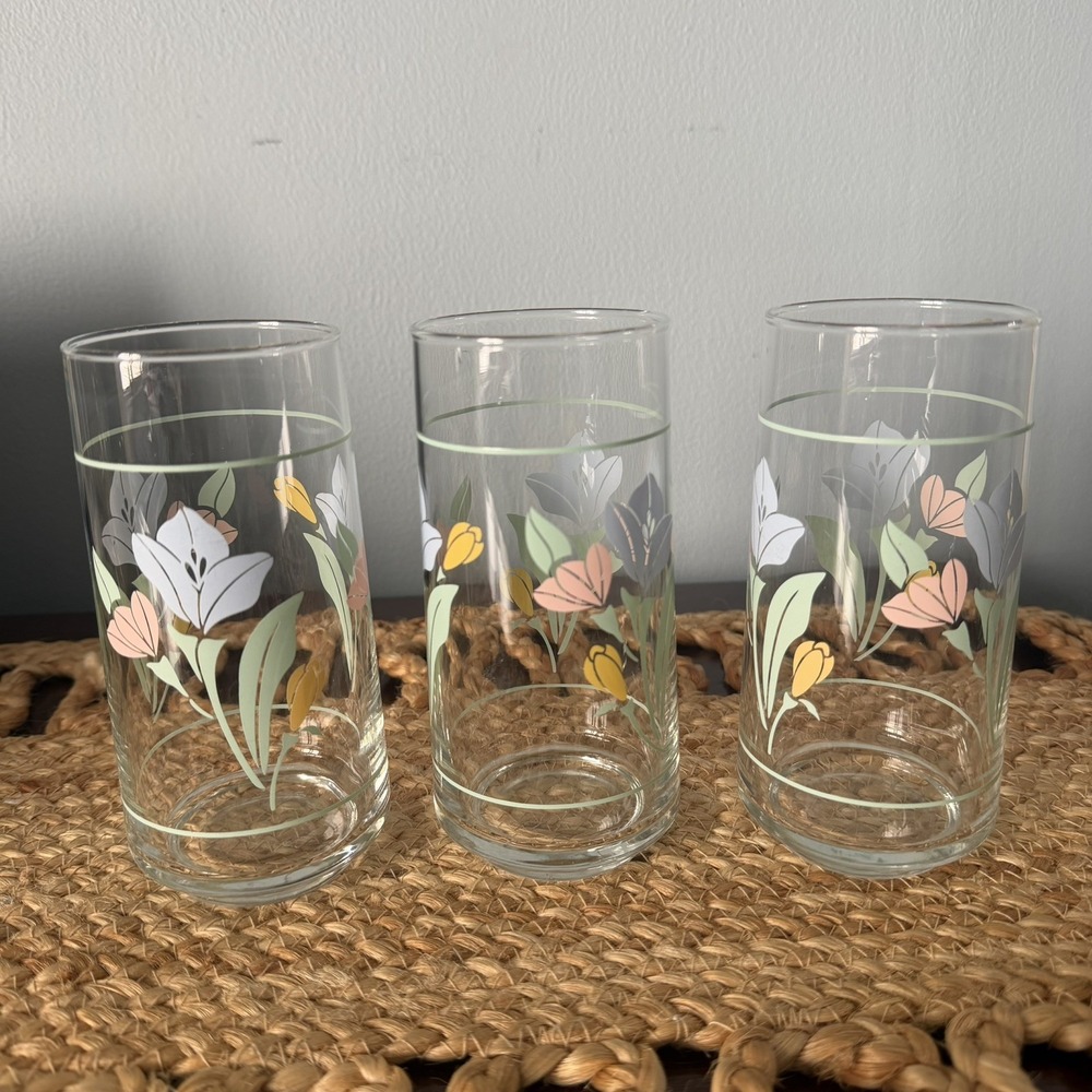 3 Corelle FRIENDSHIP 16-oz TUMBLER GLASSES *Pastel Floral Pink Yellow Blue 90s